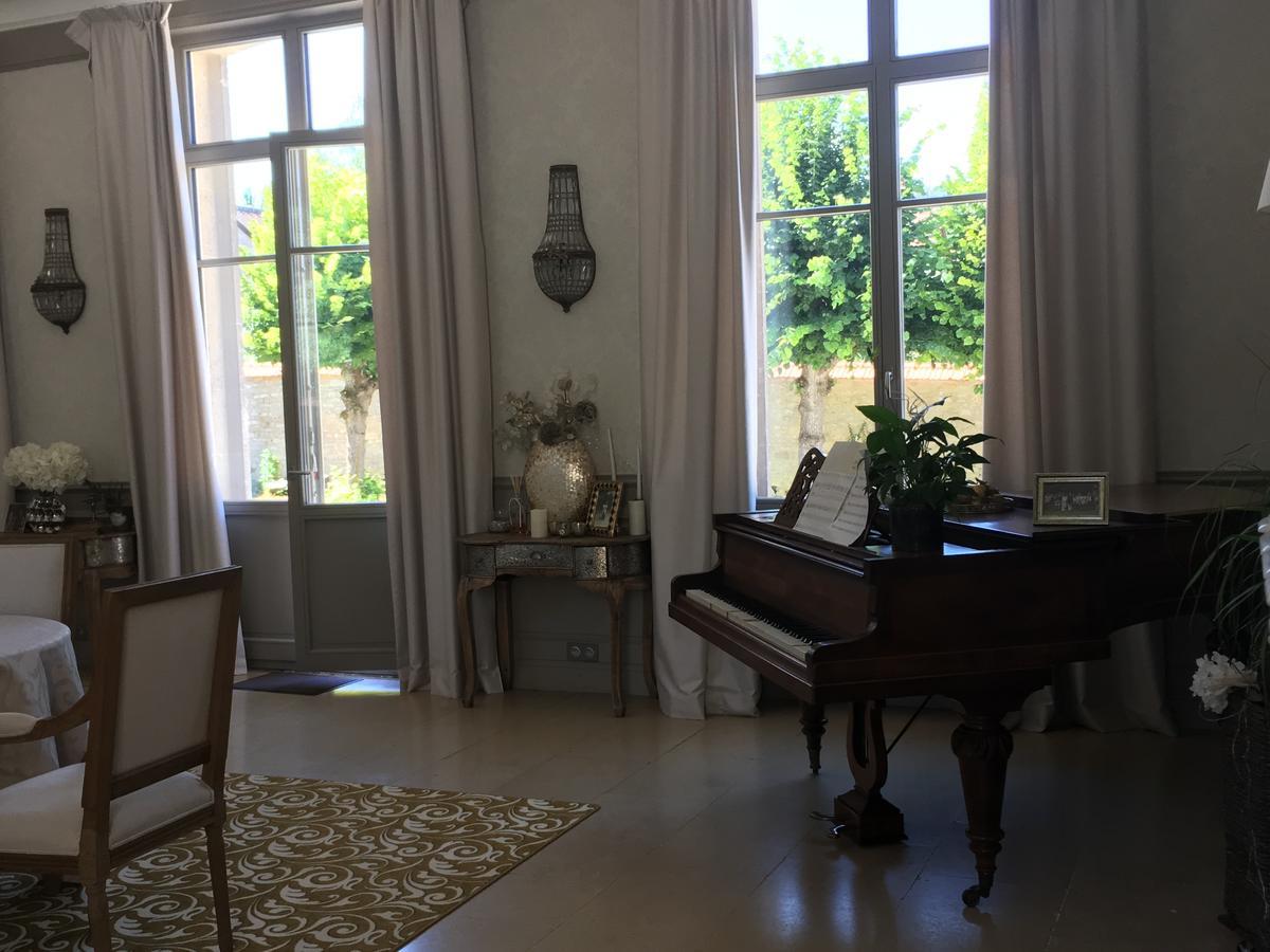 Le Chateau D'Hermonville B&B / Chambres D'Hotes Exterior foto